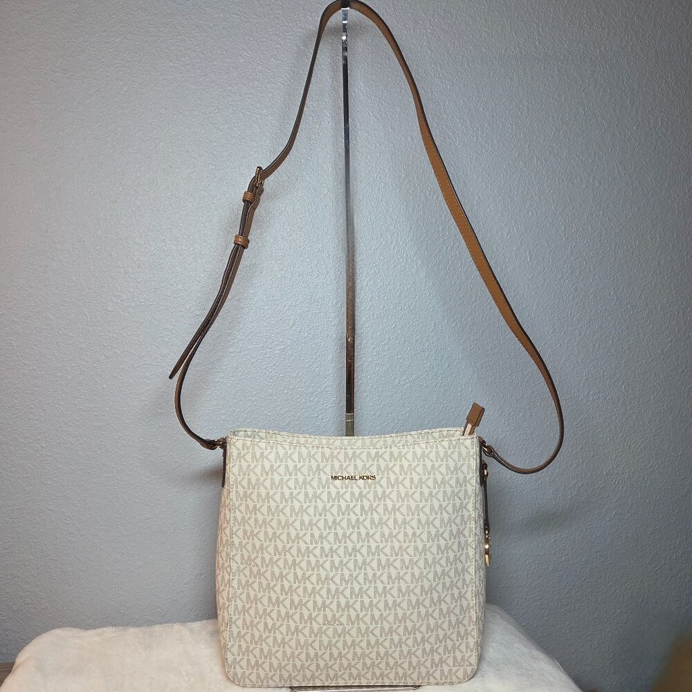 Authentic Michael Kors Jet Set Large Logo Messenger Bag